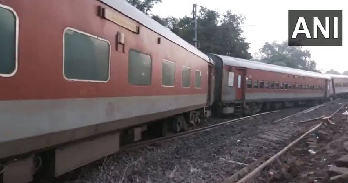 Bihar derailment: Latest editorial in Sena (UBT) mouthpiece Saamana questions railway safety